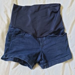 Maternity Shorts medium